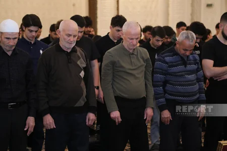 Bakıda Qədr gecəsi keçirilir – FOTOREPORTAJ