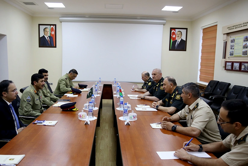 Azerbaijan and Pakistan discuss military cooperation