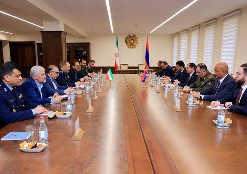 Ermənistan və İran müdafiə nazirləri regional təhlükəsizliyi müzakirə ediblər