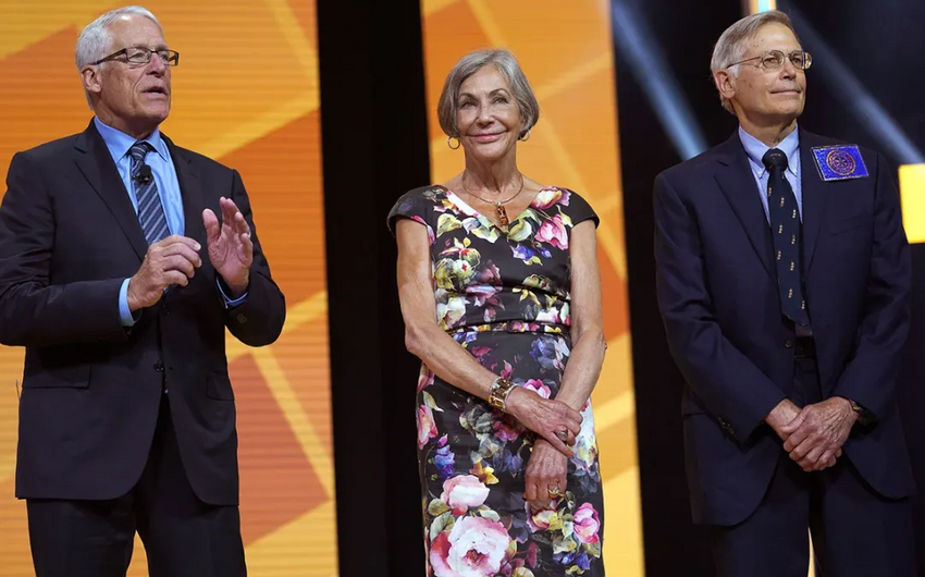 Forbes: Walton family tops list of richest American families