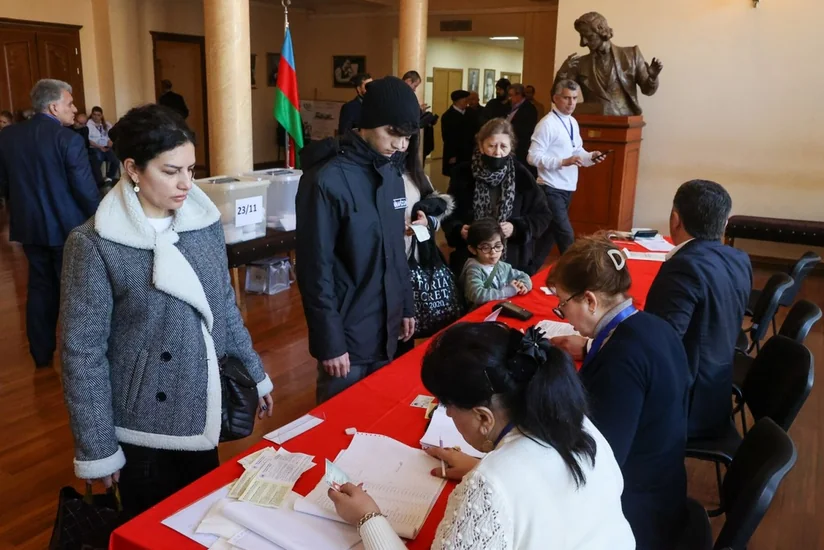 От Баку до Карабаха: Азербайджан выбрал Ильхама Алиева президентом