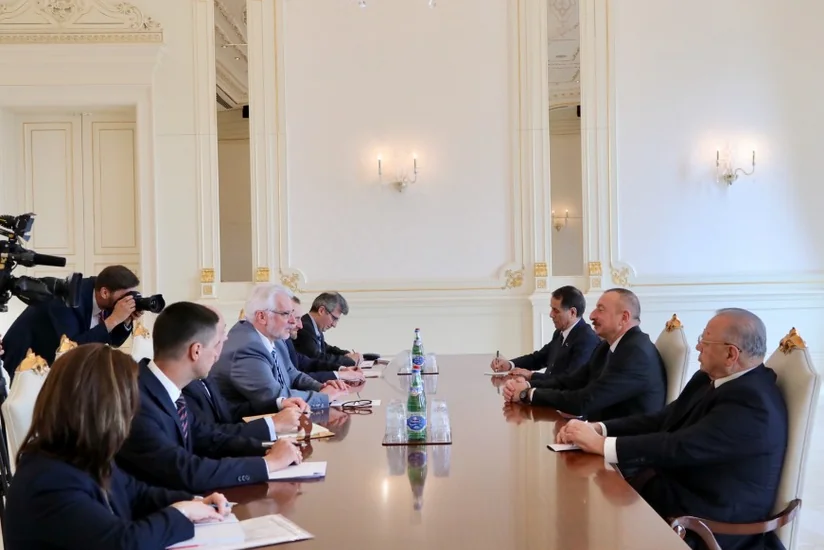 Azərbaycan Prezidenti Polşanın xarici işlər nazirini qəbul edib - YENİLƏNİB