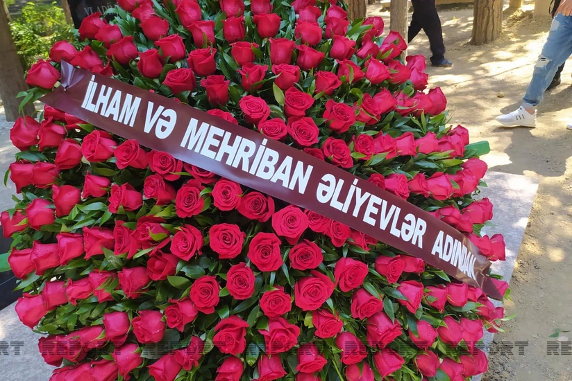 Prezident və xanımı Aleksandr Atanın dəfn mərasiminə əklil göndərib