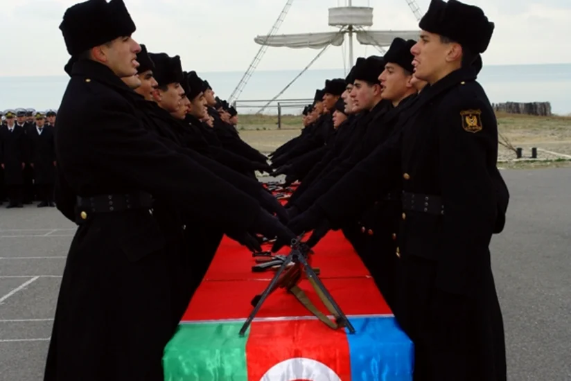 Azərbaycan əsgərləri təntənəli surətdə hərbi and içiblər