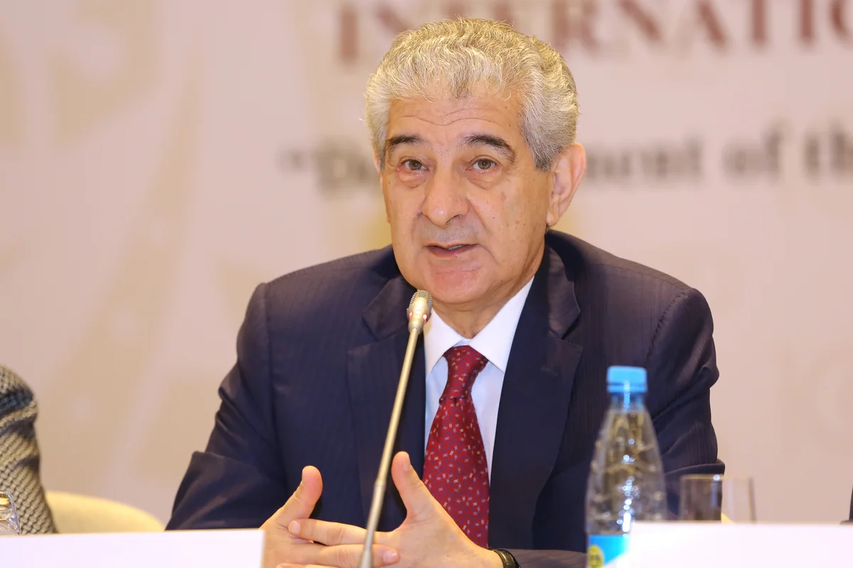 Əli Əhmədova yeni vəzifələr verilib
