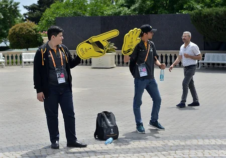 Dənizkənarı Bulvarda Azarkeş Festivalı start götürüb - VİDEO - YENİLƏNİB
