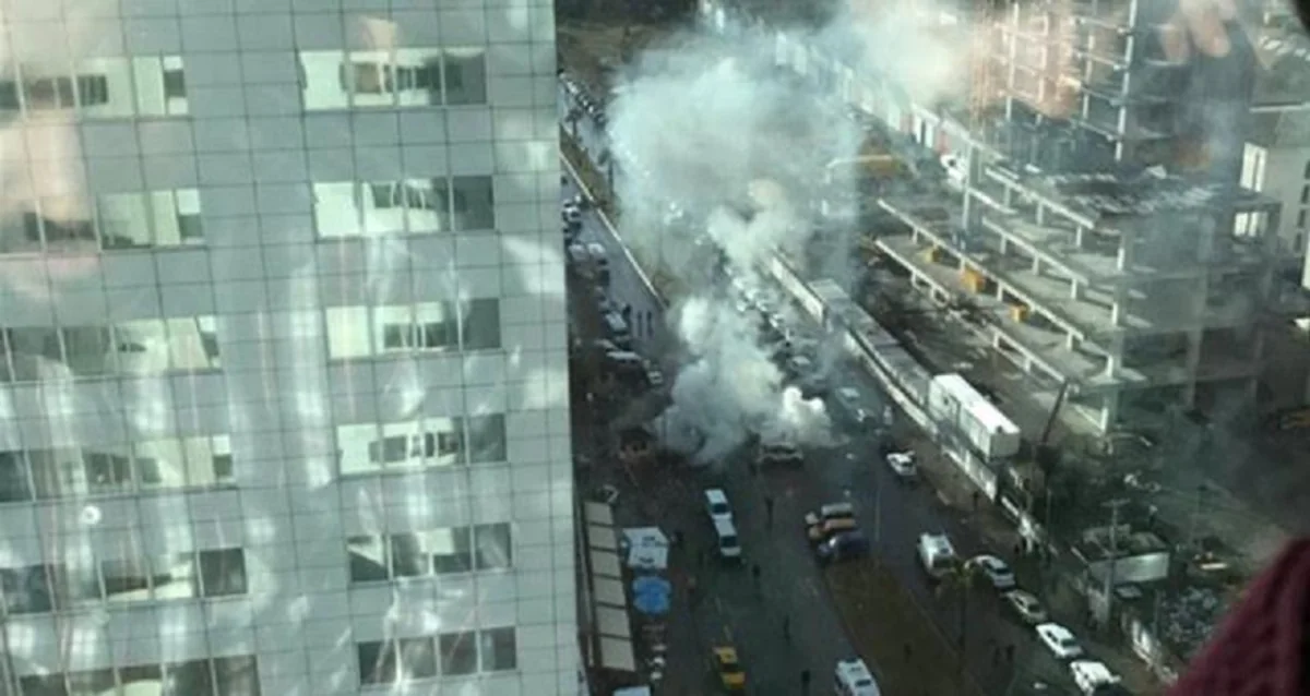 Bomb-laden car blast rocks front of main courthouse in Izmir - UPDATED 2 - VIDEO