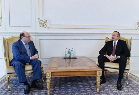 President Ilham Aliyev receives credentials of Ecuadorian and Chilean ambassadors
