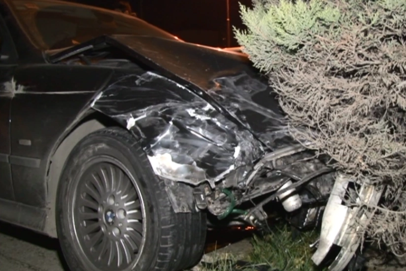 Bakıda prokurorluq işçisi qəzaya düşüb - FOTOLAR