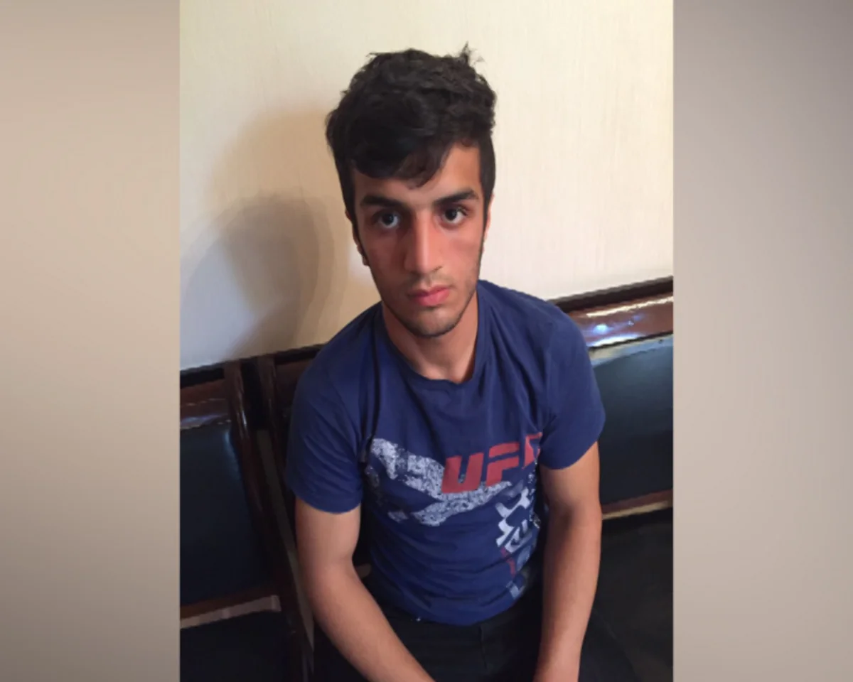 Polis qadının çantasını alıb qaçan şəxsi tutub