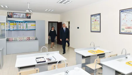 President Ilham Aliyev viewed school No. 265 in Khatai district after major overhaul