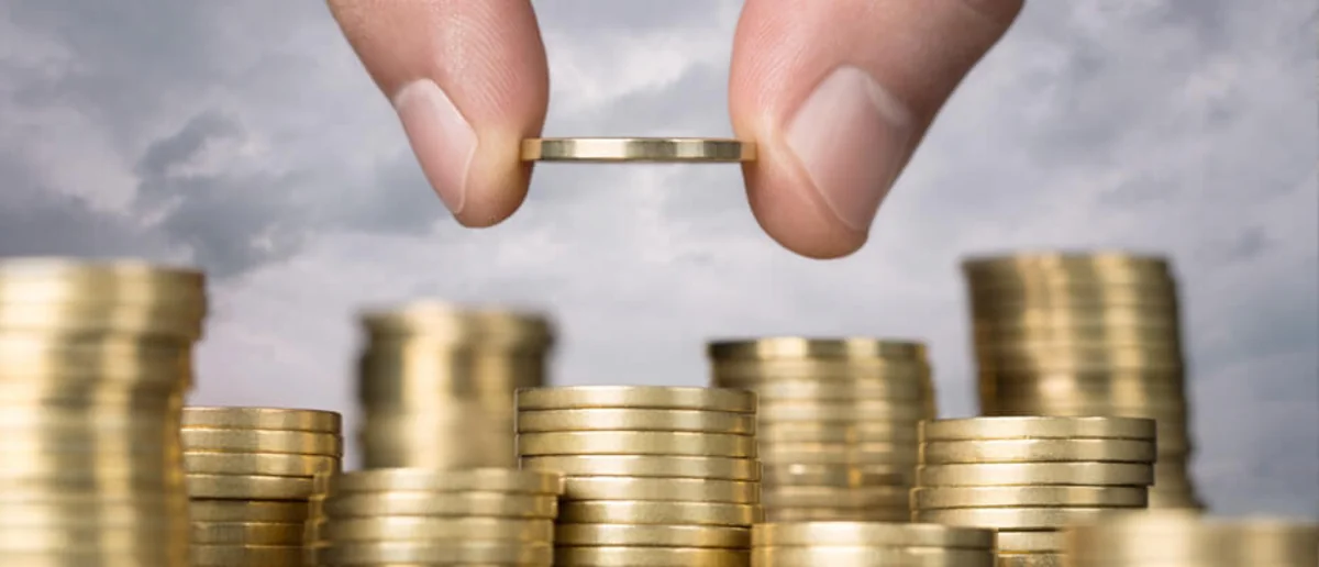 Eurozone inflation dips slightly for second straight month