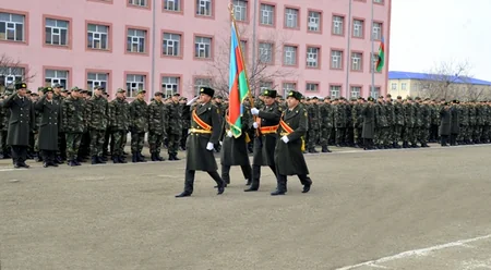 Azərbaycan əsgərləri təntənəli surətdə hərbi and içiblər