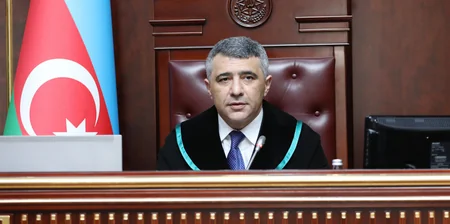 Yeni təyin olunmuş hakimlər and içiblər