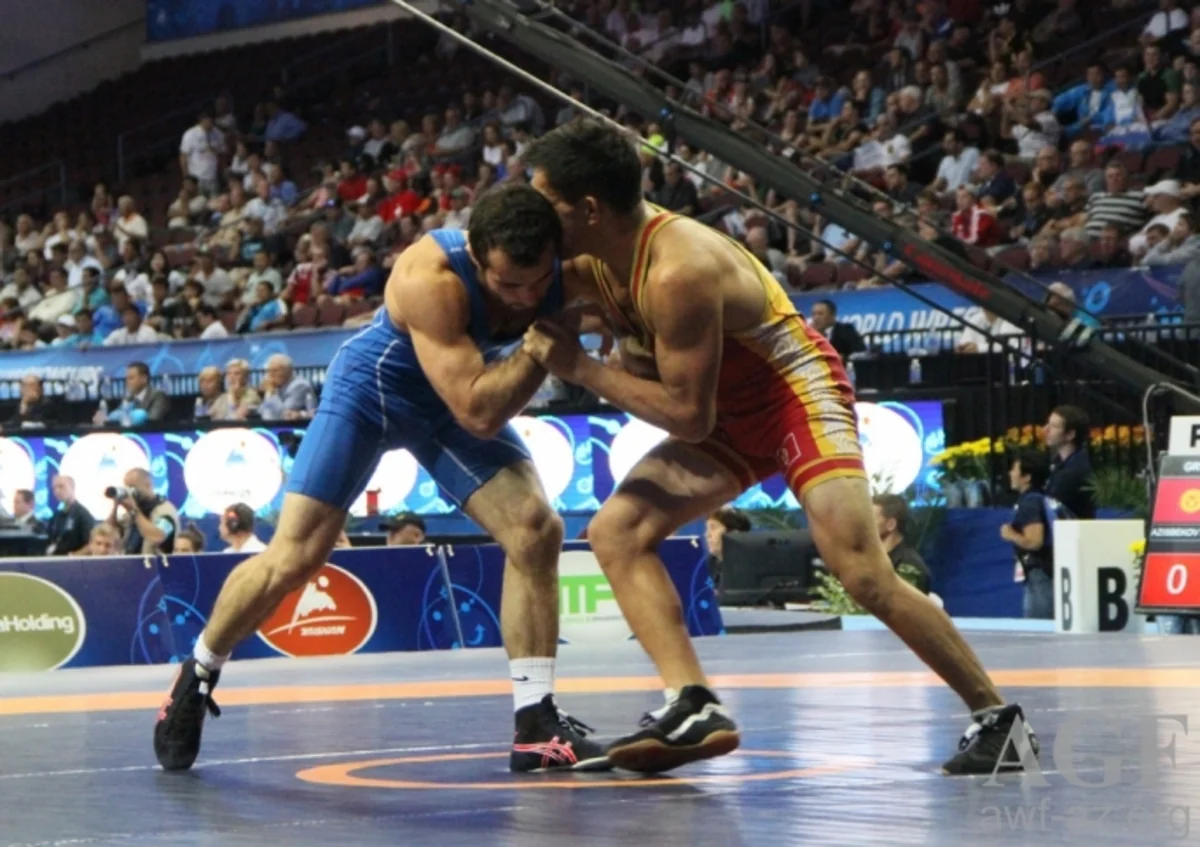 Azərbaycan güləşçisi dünya çempionatının final mərhələsinə yüksəlib
