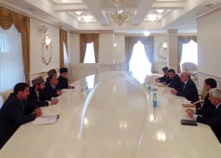 Komitə sədri Ucarda vətəndaşların müraciətlərini dinləyib