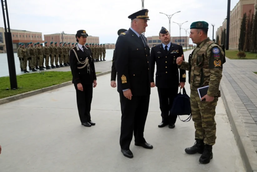 ​NATO nümayəndə heyəti hərbi hissələrdə olub