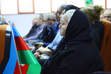Könül Nurullayeva Qarabağ müharibəsi əlilləri, veteranları, şəhid ailələri və Çernobıl əlilləri ilə görüşüb