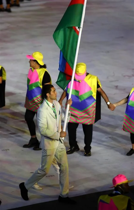 Azərbaycan yığması XXXI Yay Olimpiya Oyunlarında atletlərin paradında iştirak edib