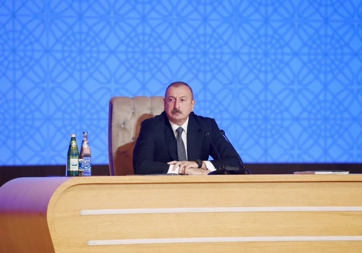Dövlət başçısı: “İki ayda vergi və gömrük orqanları büdcəyə 250 milyon manat əlavə vəsait daxil edib”
