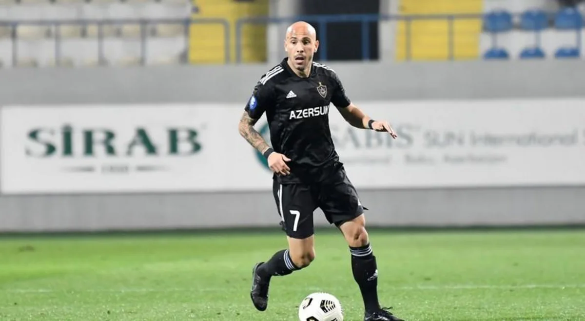 Qarabağ Azərbaycan millisinin futbolçusu ilə yeni müqavilə bağlayıb