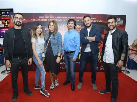 “CinemaPlus”da “Qanunun zərif əli” komediyası nümayiş etdirilib
