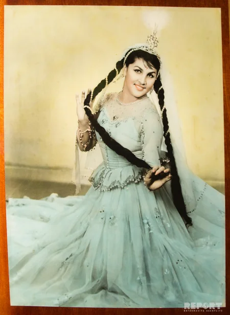 Xalq artisti Roza Cəlilova: “Restoran sahiblərinin vicdanı olsa, rəqsimizi bu səviyyəyə salmazlar” - MÜSAHİBƏ