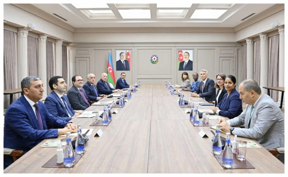 Əli Əsədov Dünya Bankının nümayəndə heyəti ilə görüşüb