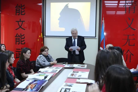 Leyla Əliyevanın şeiri Çin dilində səsləndirilib