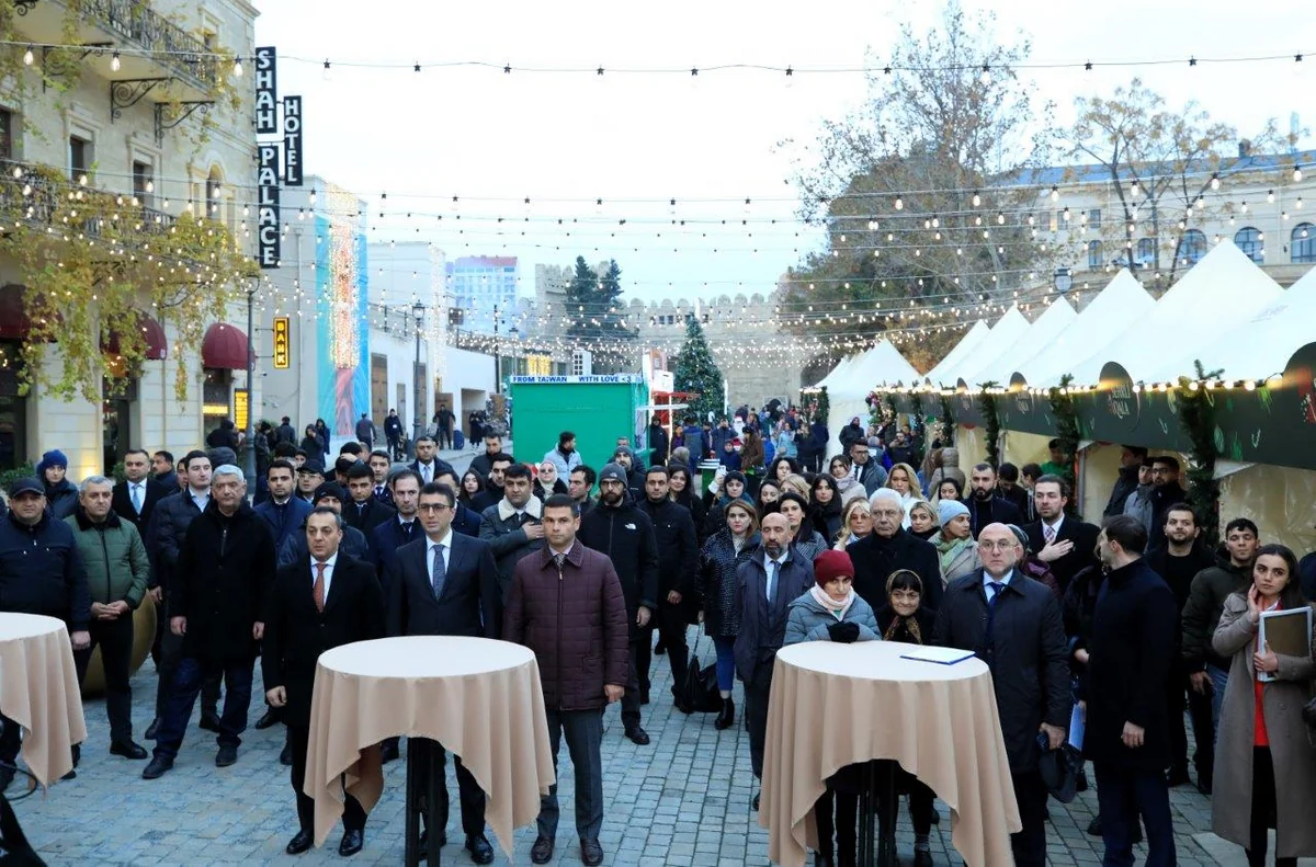 İçərişəhərdə “Sehrli qala” yarmarkası start götürüb