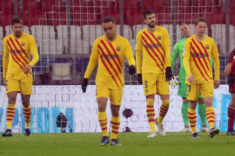 Barselona bir neçə futbolçusu ilə vidalaşmaq istəyir