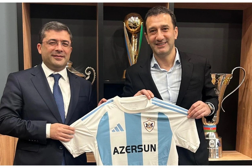 Руководство Агентства по развитию медиа провело встречу с представителями ФК Карабах