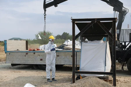 Samuxda qadağan olunmuş 100 tona yaxın pestisid zərərsizləşdirilib