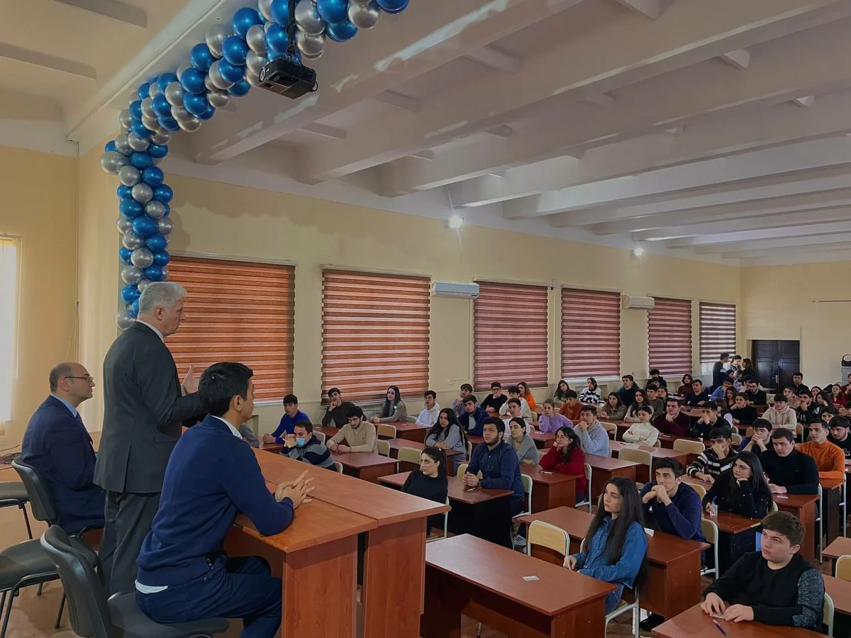 İlk dəfə səs verəcək tələbələr üçün seminar keçirilib