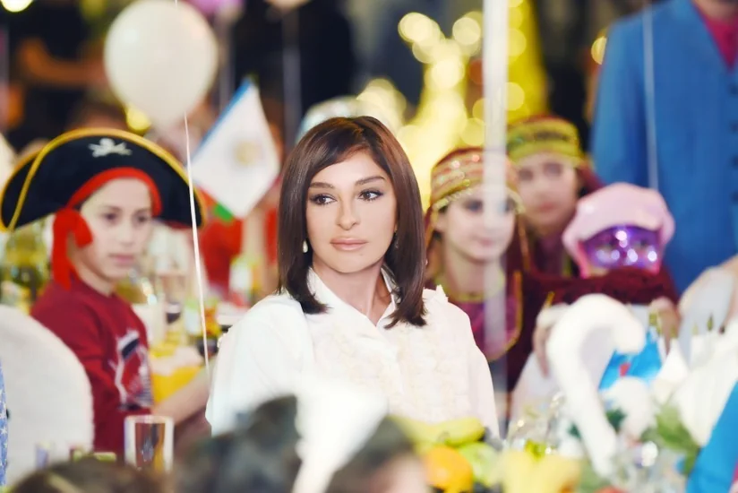 Фонд Гейдара Алиева организовал для детей традиционное праздничное веселье