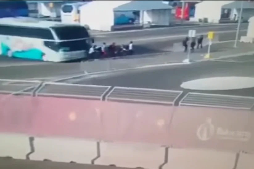 ​Bakıda xarici atletlərin avtobusla vurulmasına görə təqsirləndirilən şəxslərin cinayət işi ibtidai istintaqa qaytarılıb