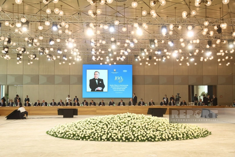 Bakıda Heydər Əliyevin 100 illik yubileyinə həsr olunmuş konfrans keçirilib - YENİLƏNİB