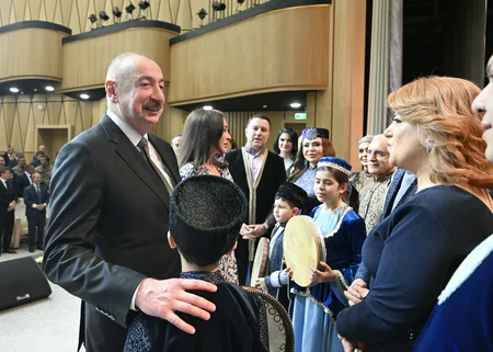 İlham Əliyev və Mehriban Əliyeva Ağdam Muğam Mərkəzinin açılışında iştirak ediblər - YENİLƏNİB-3