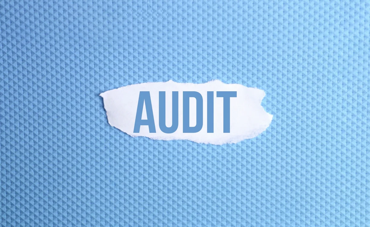 Azərkosmos auditor seçib