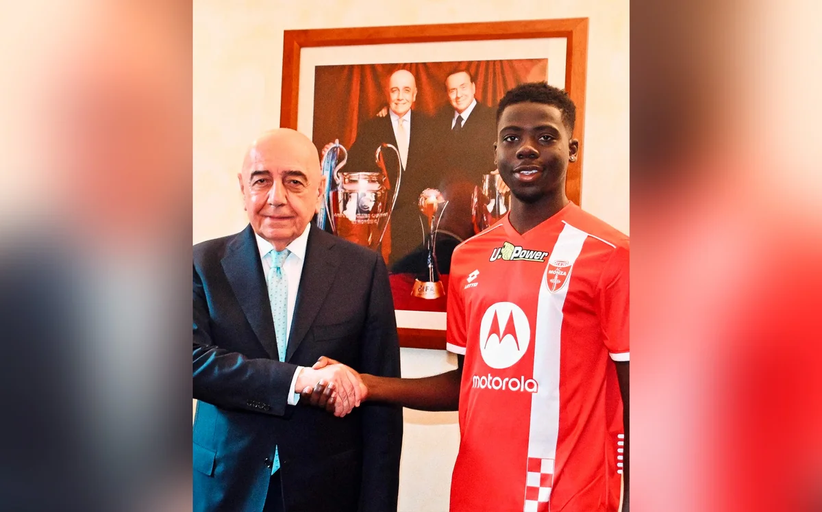 İtaliya klubu Mançester Yunaytedin futbolçusunu transfer edib