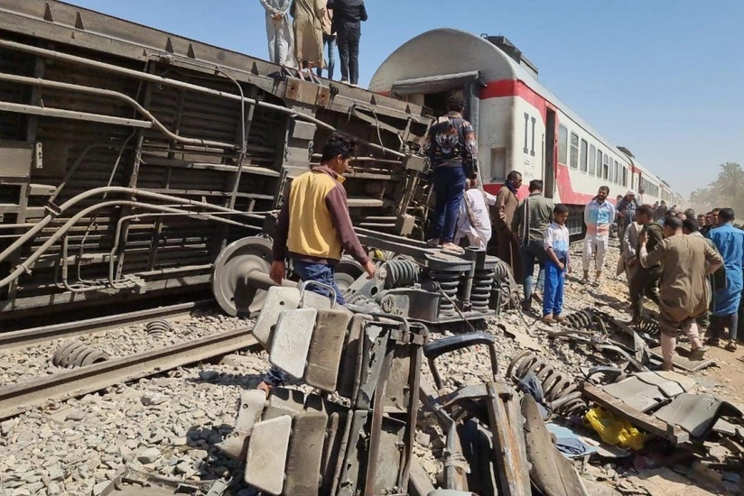 Death toll in India train crash rises to 13