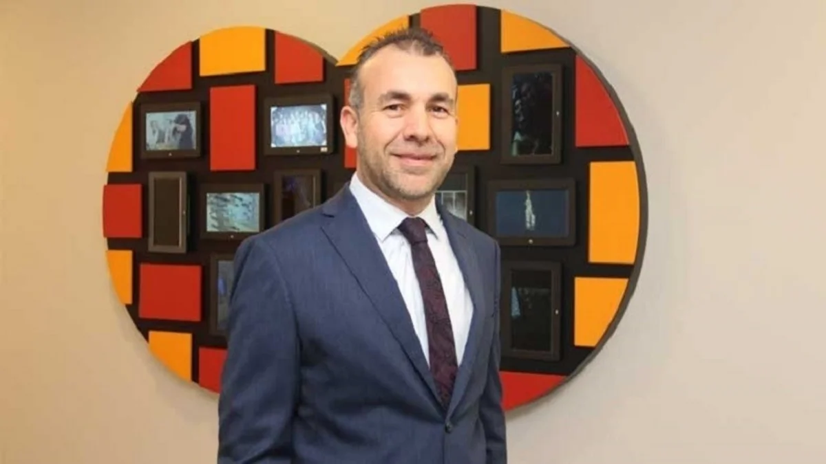 “MasterCard” rəsmisi: “Azərbaycanda hələ də bankomatdan pul çıxarıb marketdə ödəniş edənlər var”