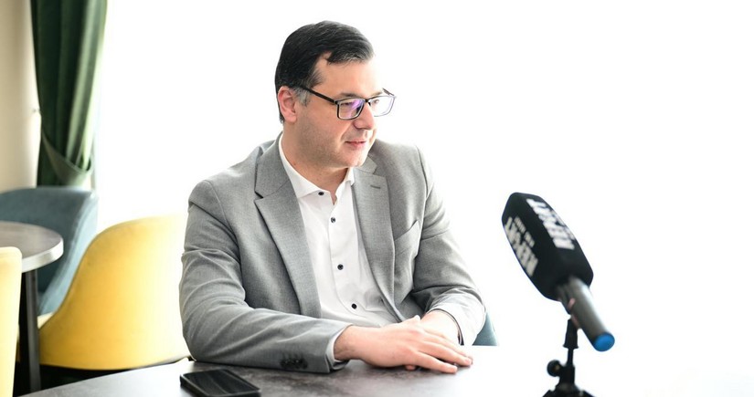 Oleq Əmirbəyov: Mədəniyyət nazirinin “AzDrama”nın kollektivi ilə görüşü hansısa söz-söhbətə görə olmayıb