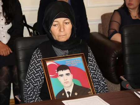 Bilik Fondunda Qalibiyyət - şahidlər və şəhidlər kitabının təqdimatı keçirilib