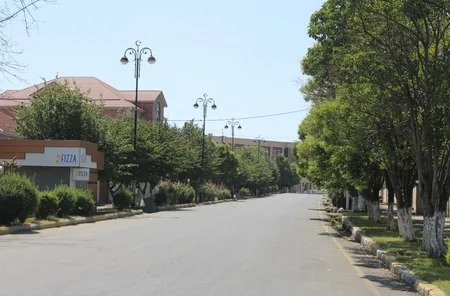 Polis Lənkəranda edilən sərt karantin rejimini qaydalarına nəzarət edir