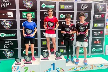 Azərbaycanın yeniyetmə badmintonçuları beynəlxalq turnirdə 4 qızıl, 1 gümüş medal qazanıblar