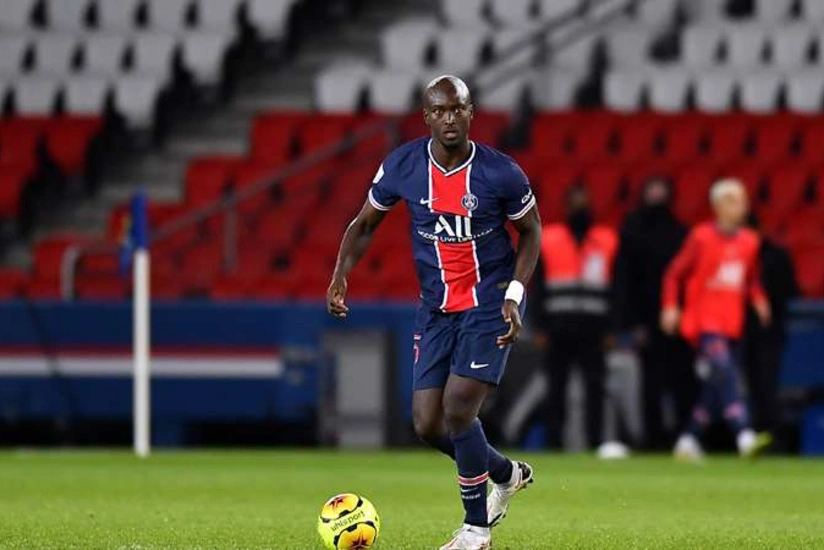 PSJ-nin yarımmüdafiəçisi Səudiyyə Ərəbistanı klubuna keçib