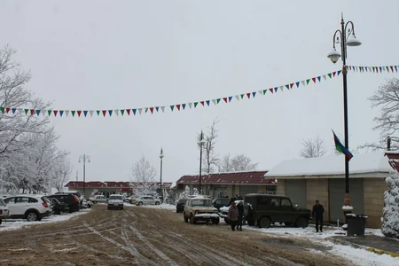 Lerik və Yardımlıya ilaxır çərşənbədə qar yağıb - FOTO