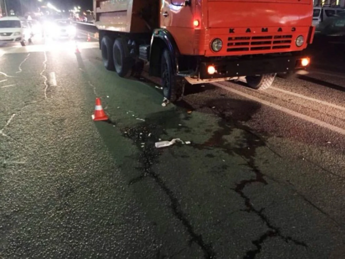 Ağdaş-Yevlax yolunda KaMAZ piyadanı vurub, vəziyyəti ağırdır