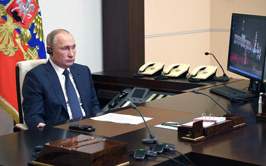 Putin ilk dəfə istirahət otağını jurnalistlərə göstərdi